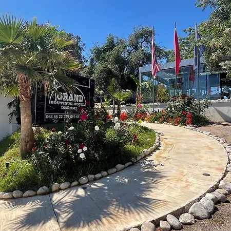 Grand Boutique מלון