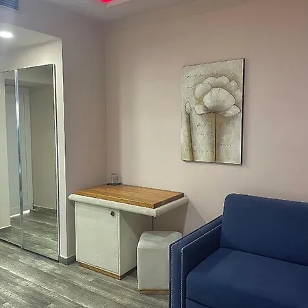 Grand Boutique * Dhërmi