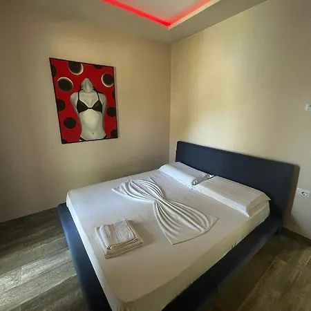 Grand Boutique Dhërmi